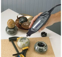 Outlet DREMEL 3000, inkl. 5-tlg. Zubehör