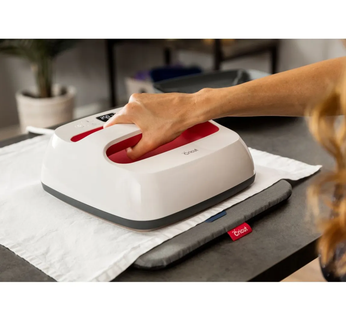 Clearance Cricut Easy Press "Matte"