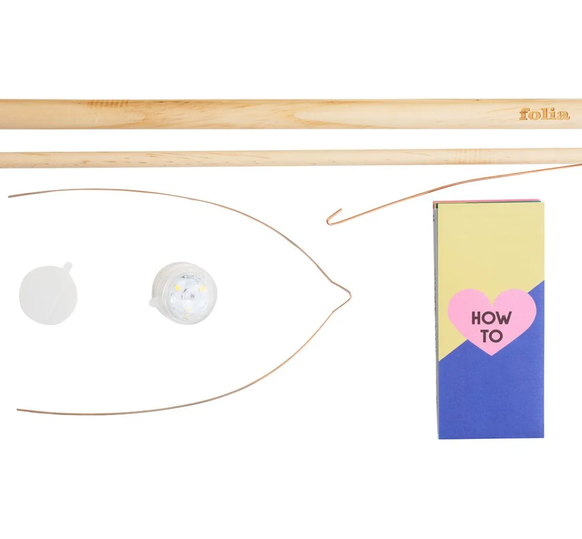 New folia Holz-Laternenstab inkl. Drahtbügel + 1 LED Licht