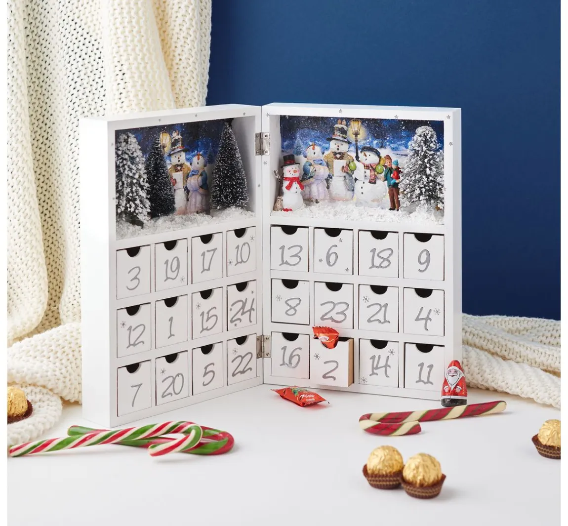 New Ambiente Serviette "Singing Snowmen"