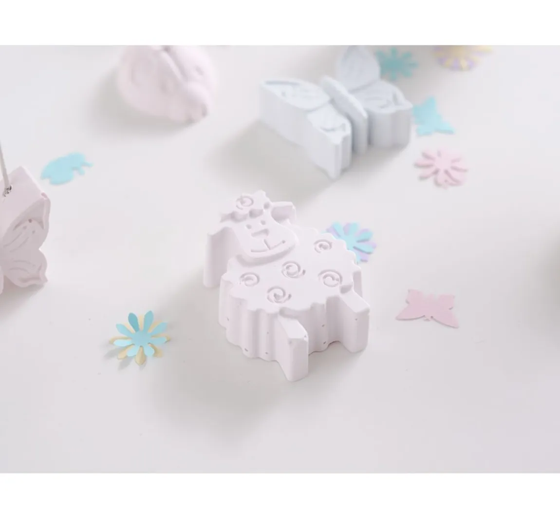 Clearance HobbyFun Silikon-Gießform "Marienkäfer & Schmetterling"
