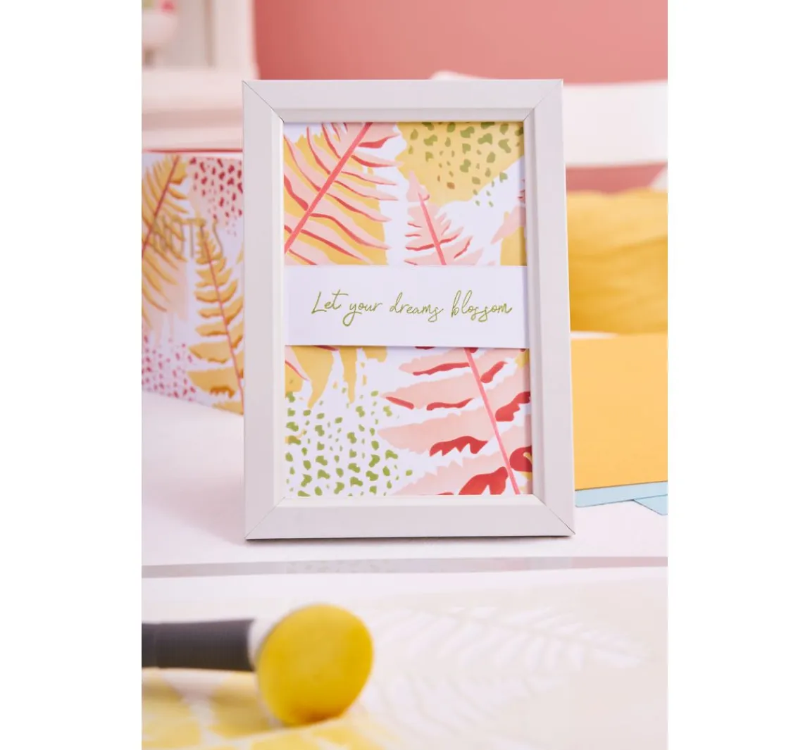 Hot Sizzix Layered Stencils "Fern"