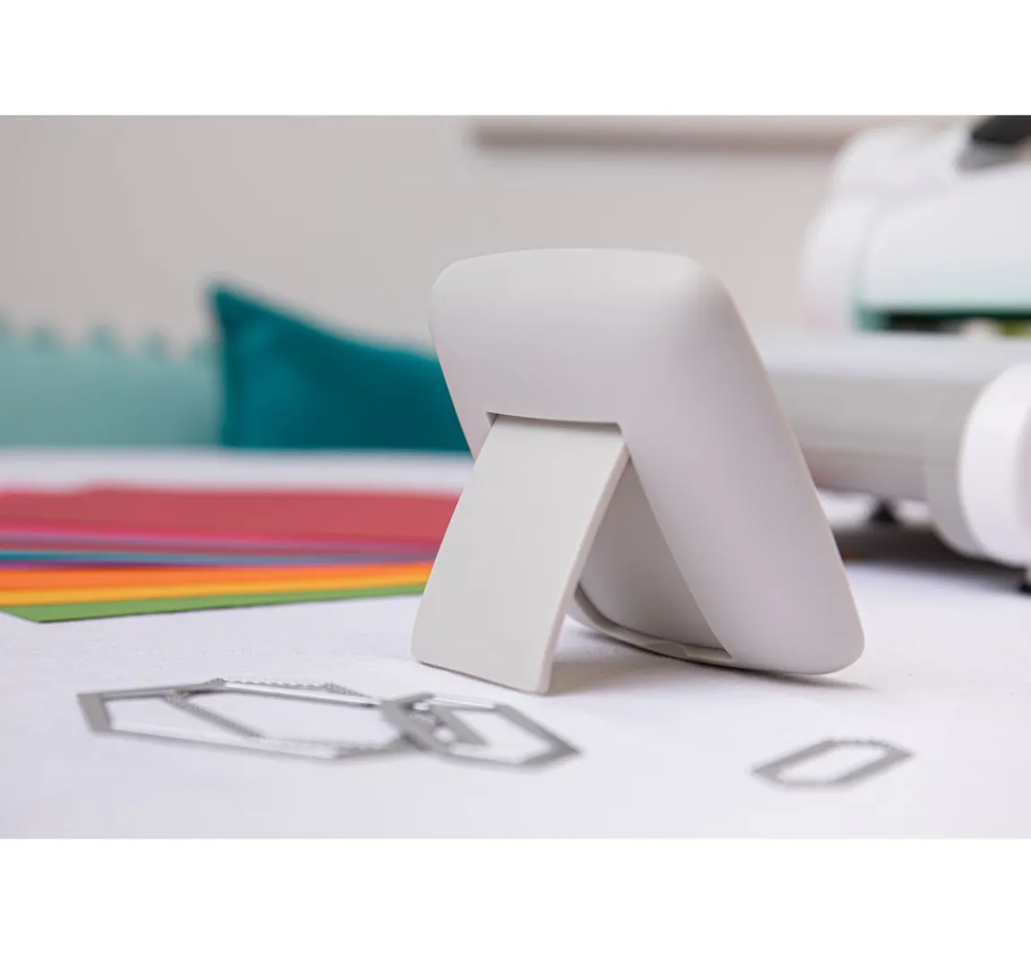 Hot Sizzix Making Tool Gotcha, Magnetic Craft Stand