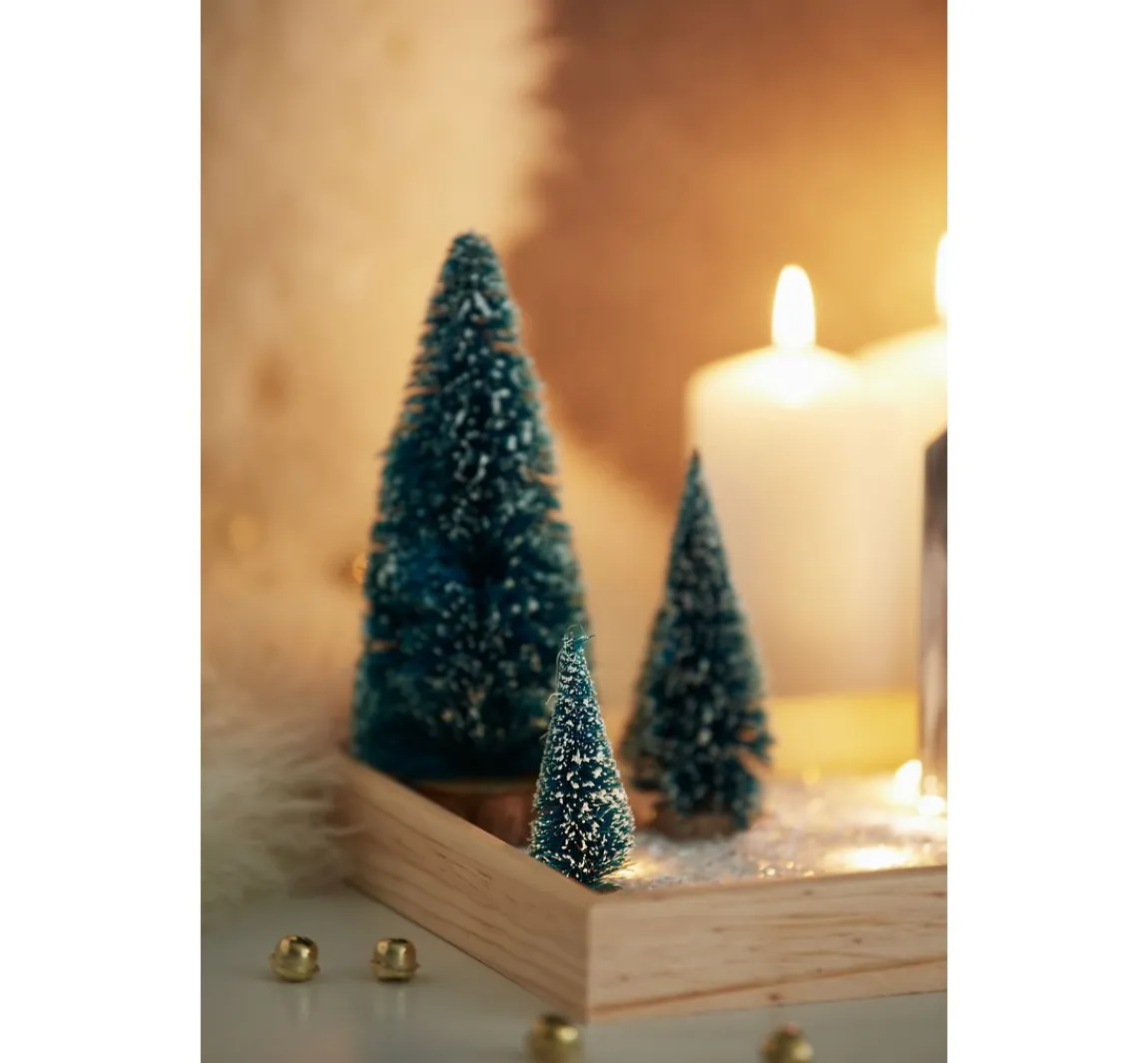 Clearance VBS Miniatur Tannenbaum, 16er-Set, beschneit