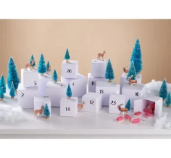 Clearance VBS Miniatur Tannenbaum, 16er-Set, beschneit