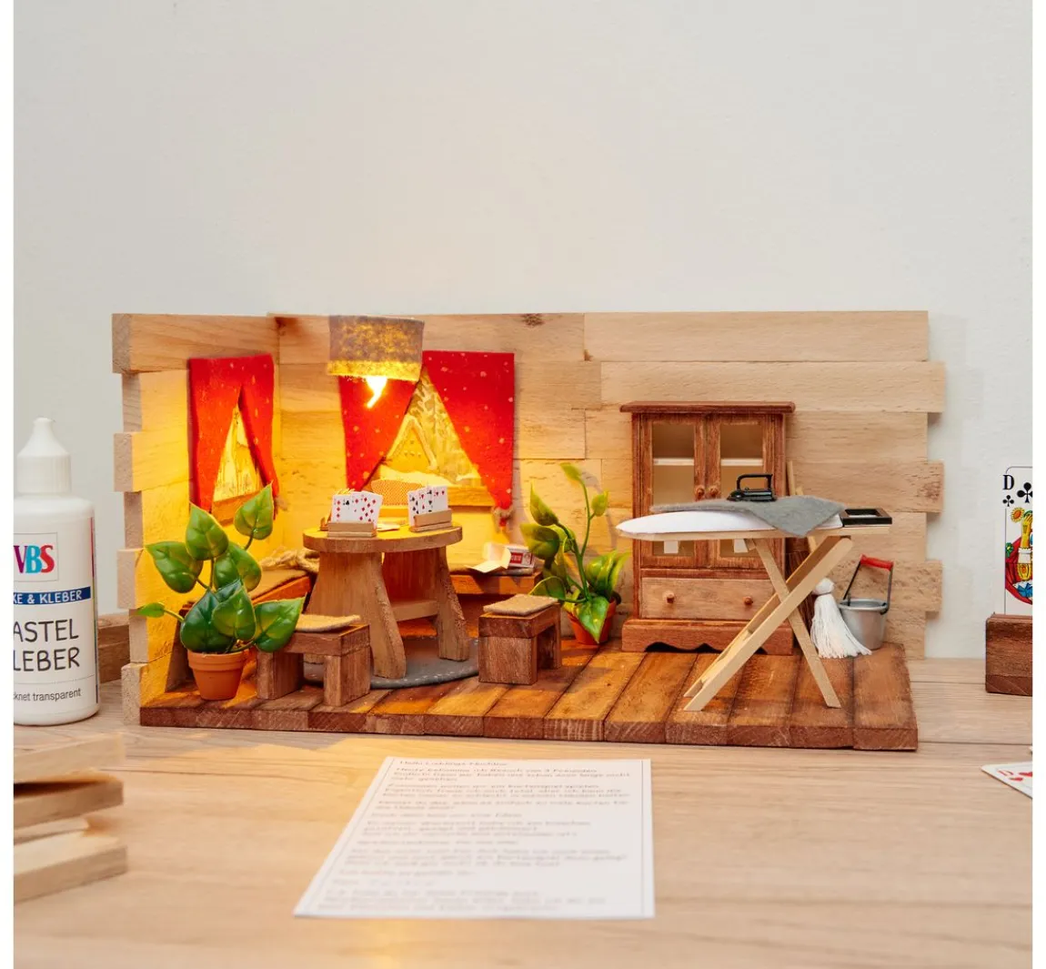 Outlet HobbyFun Wichtel-Set "Bügelbrett, Bügeleisen & Strickutensilien"